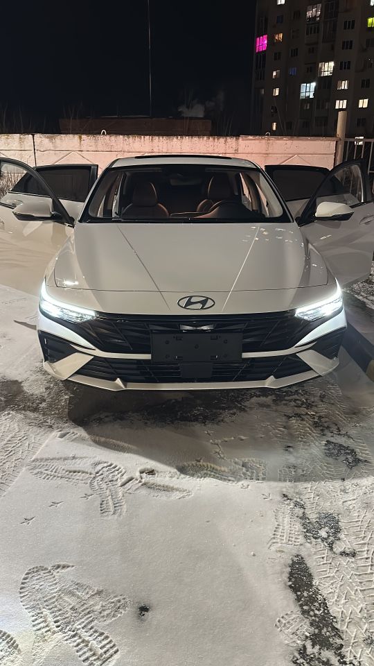Hyundai Elantra: фото владельца