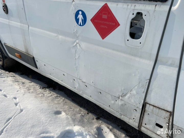 Дверь боковая задняя правая Peugeot Boxer 4H03