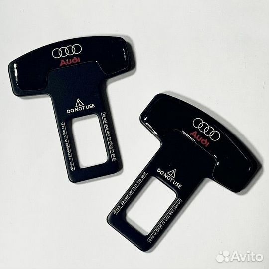 Заглушка для ремня безопасности Audi/Ауди