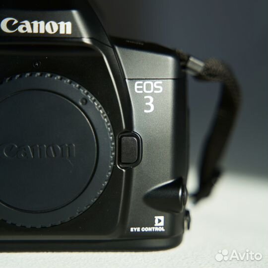 Canon EOS 3, зеркальный плёночный фотоаппарат