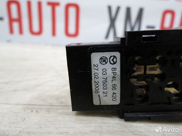 Кнопка обогрева сидений Mazda 3 BK