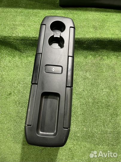 Раскладной столик Mercedes w639 w447 новый