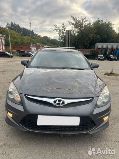 Hyundai i30 1.6 AT, 2010, битый, 240 000 км