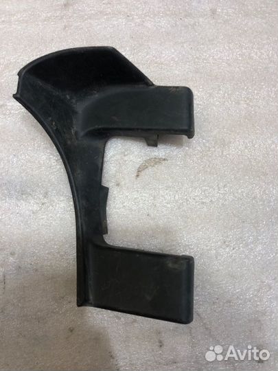 Накладка петли багажника задняя левая Porsche