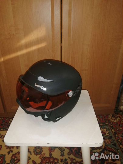 Шлем горнолыжный