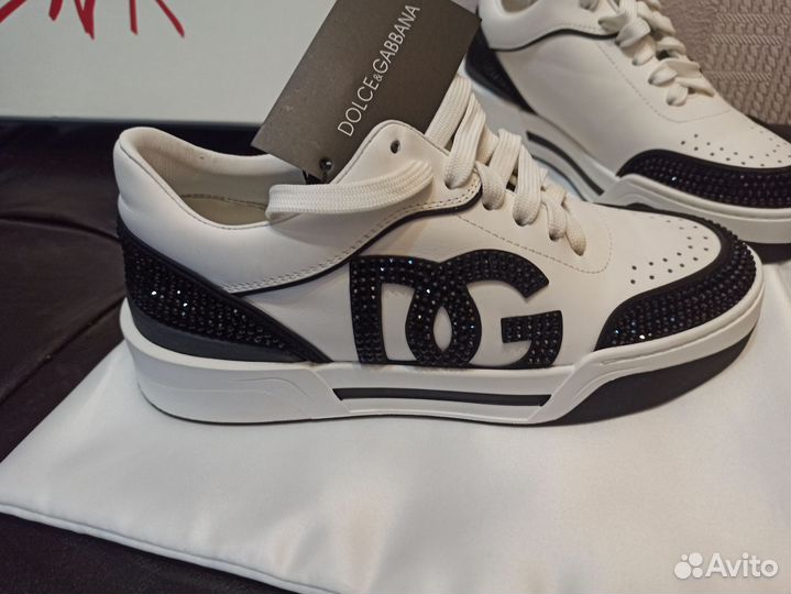 Кроссовки женские 38 размер новые