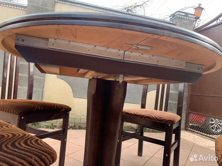 Стол со стульями бу