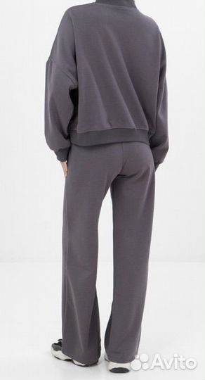 Спортивный костюм женский