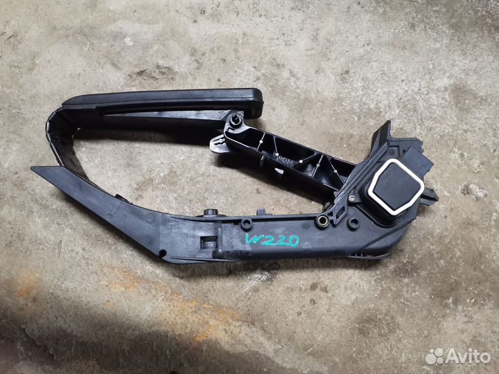 Педаль газа на Mercedes Benz s430 w220