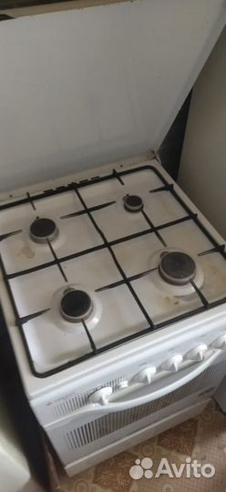 Холодильник, газовая плита, стиральная машина