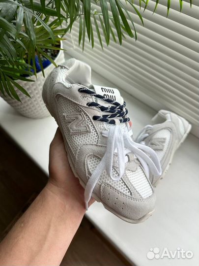New Balance 530 x miu miu