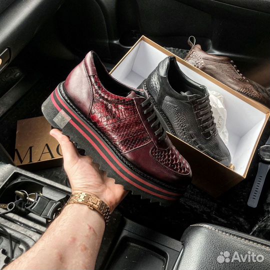 Ботинки из натуральной кожи питона