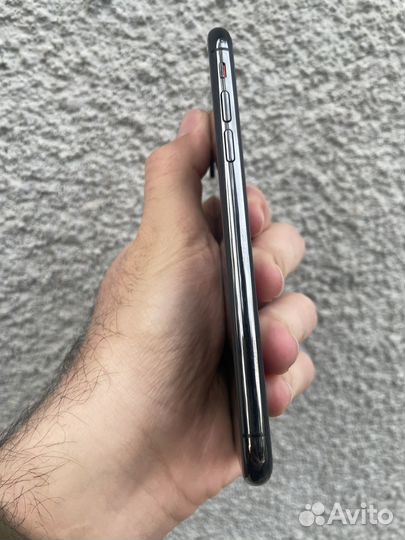 iPhone X, 64 ГБ