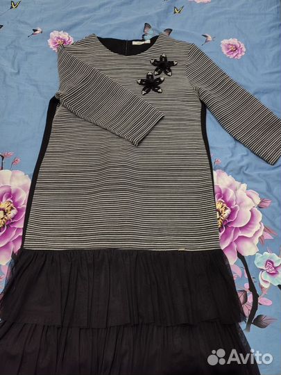 Продам платье 50 размер