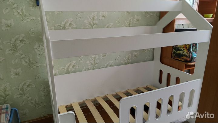 Детская кровать домик бу