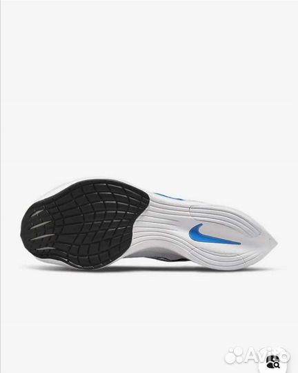Кроссовки Nike