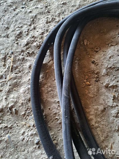 Уплотнитель двери BMW E65