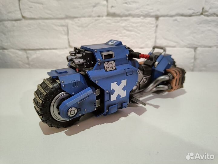 Joytoy Warhammer 40k Ultramarines Bike