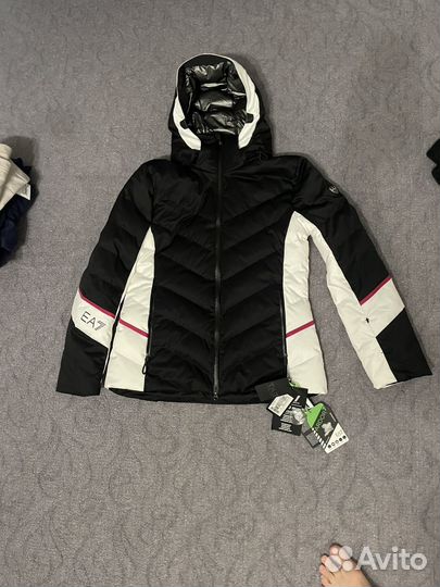 Куртка женская EA7