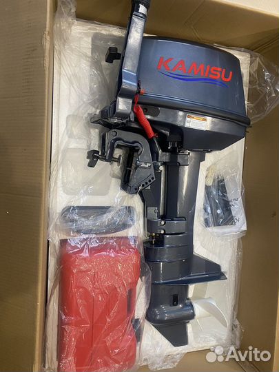 Лодка с мотором