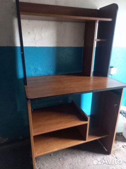 Компьютерный столик