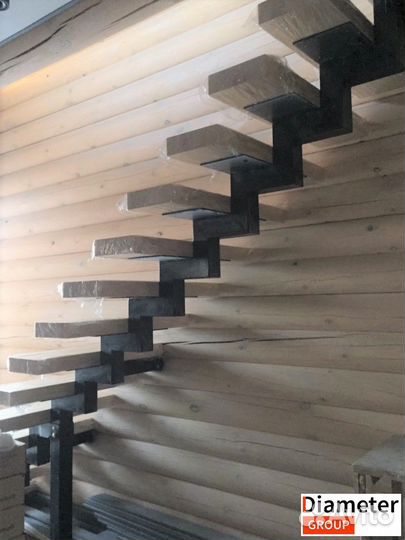Изготовление прямой лестницы из лиственницы