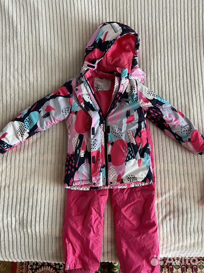 Зимний костюм на девочку 128