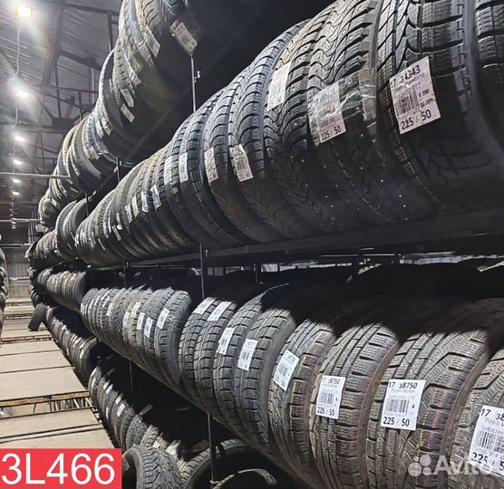 Kumho WinterCraft WS71 235/60 R16 100R