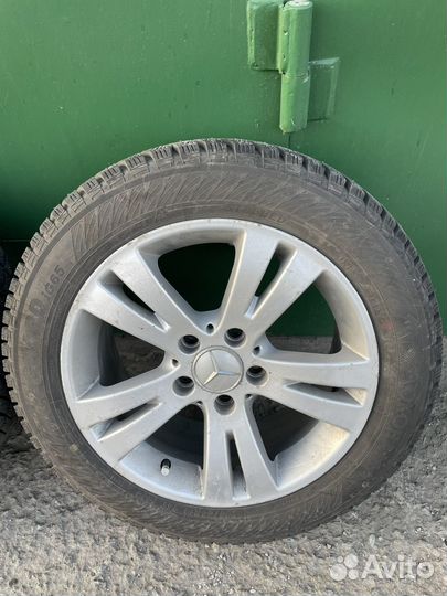 Продам комплект колес