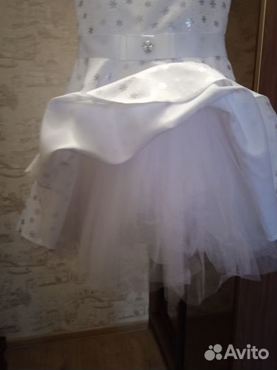 Нарядное платье для девочки 122 128