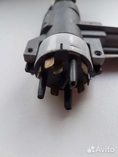 Замок руля на Ауди 100 44кузов