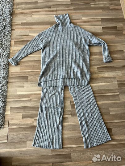 Трикотажный костюм кофта и штаны