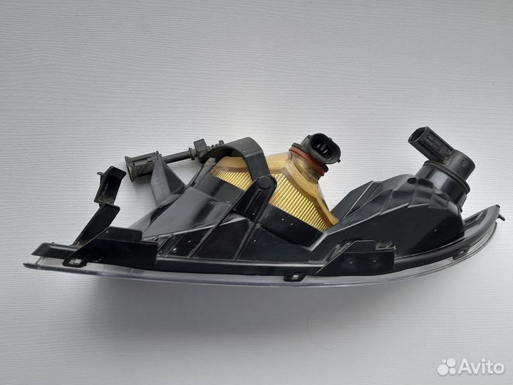 Противотуманная фара правая Skoda Fabia II рест