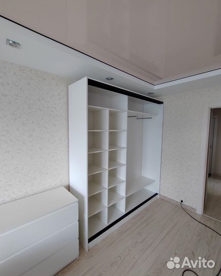 Современный шкаф купе