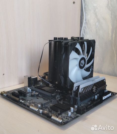 Комплект Intel core i3-12100f, Gigabyte b760m ds3h