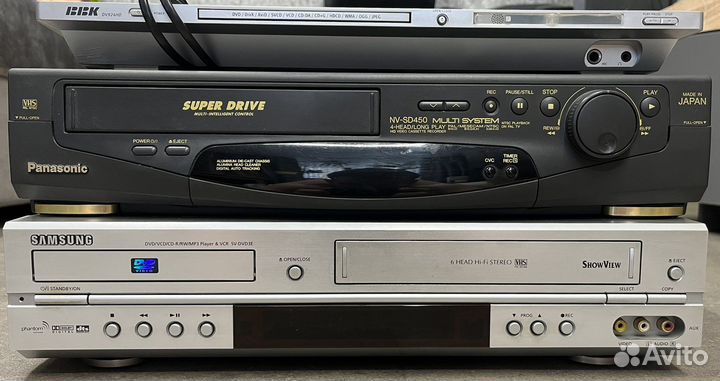 Видеомагнитофон / DVD