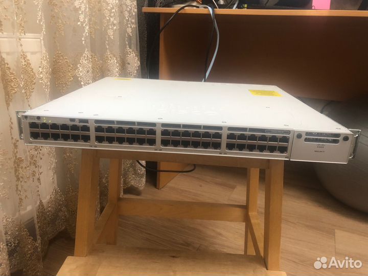Коммутатор Cisco C9300-48T-E