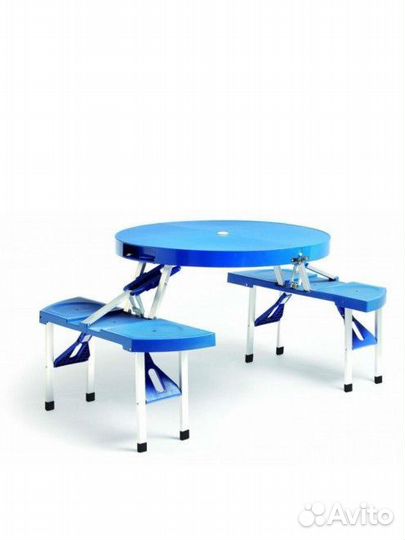 Складной стол со стульями