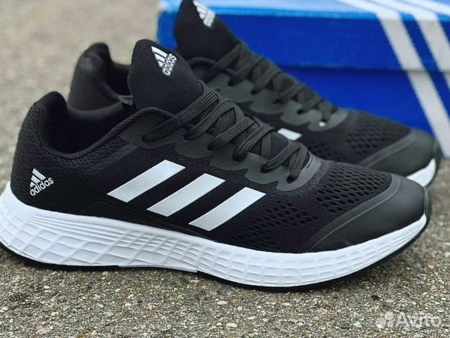 Кроссовки adidas новые