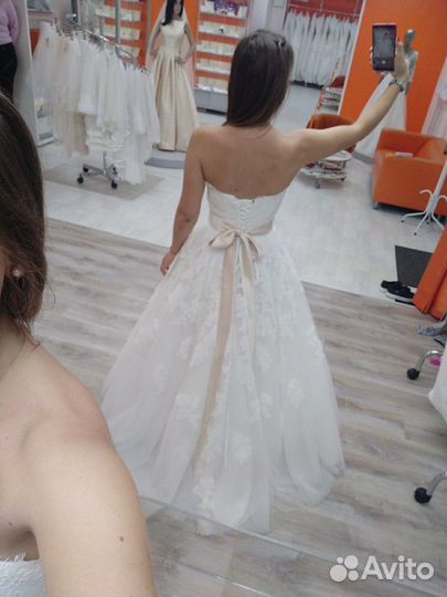 Свадебное платье