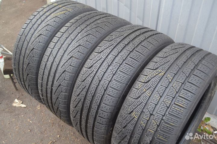 Pirelli Winter Sottozero 240 Serie II 245/45 R18 100V