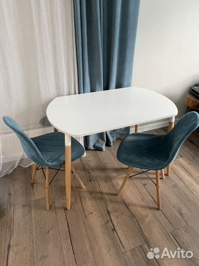 Стул и 2 стула