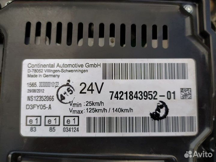 7421843952 Панель приборов Renault Magnum