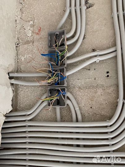 Электрик. Услуги Электрика (Полный электромонтаж)