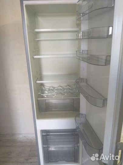 Холодильник на запчасти
