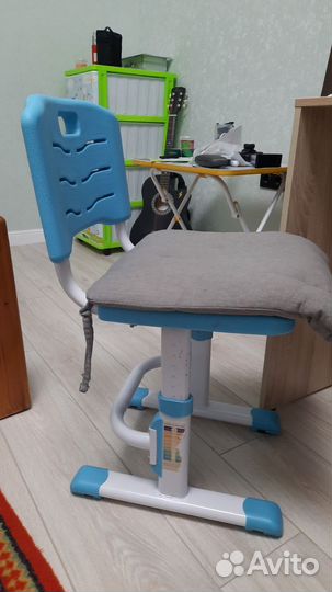 Растущий стол и стул