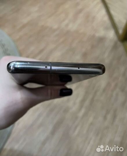 Samsung Galaxy S10, 8/128 ГБ