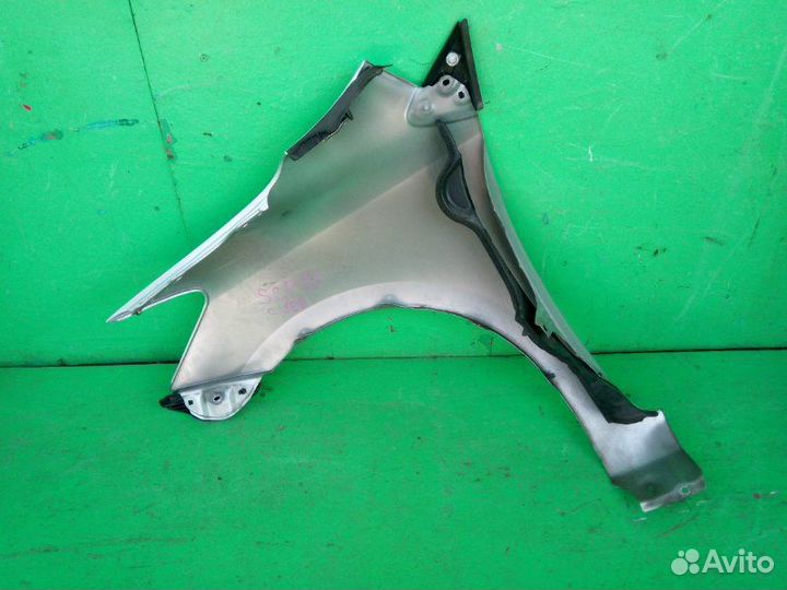 Крыло Toyota Belta SCP92 переднее правое серый 1Е7 Перед. / Прав