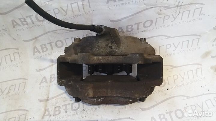 Суппорт передний правый Mb Cls 400 C218 рестайлинг