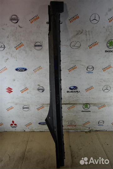 Накладка порога левая Volkswagen Passat седан B5